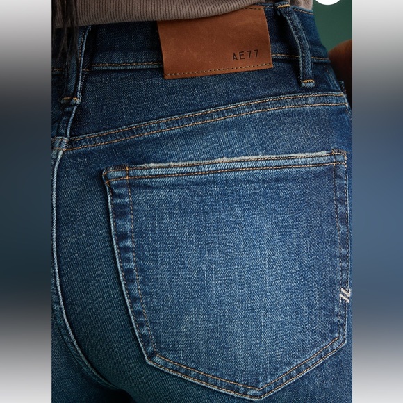 AMERICAN EAGLE | AE77 MOM JEAN - Picture 7 of 10